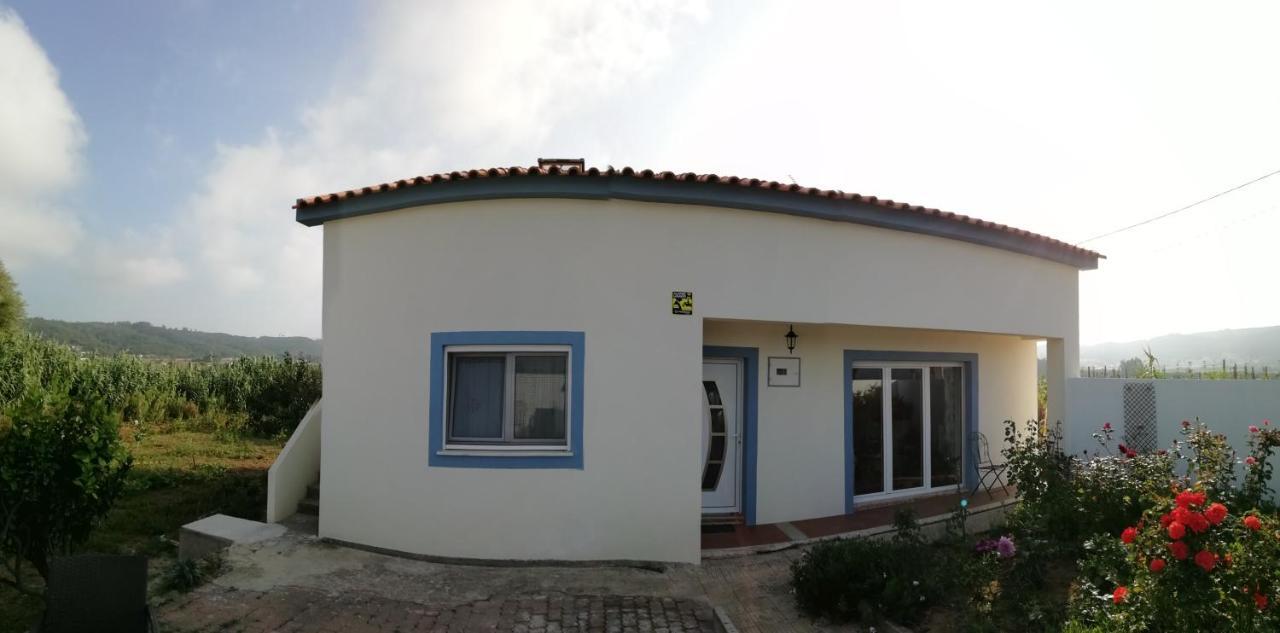 Casinha D'Alice Et Serge Bed & Breakfast Cela Velha Exterior photo